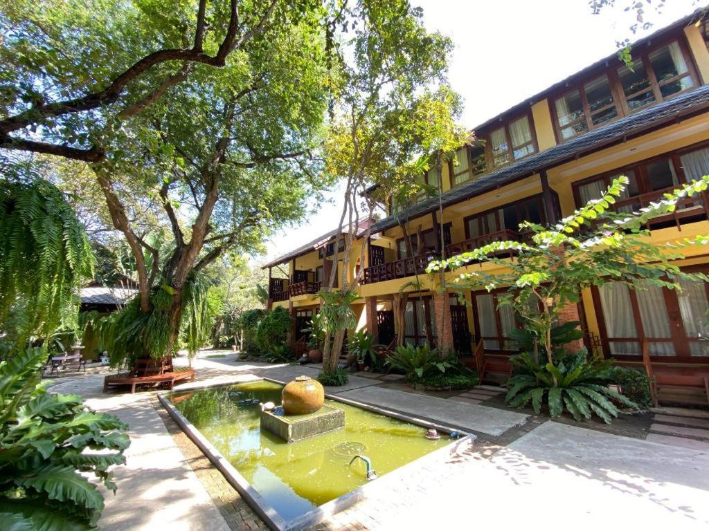 Baan Talay Dao Resort HHQ Extérieur photo