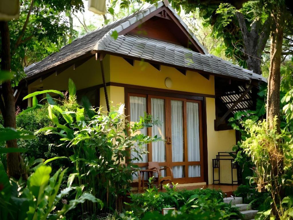 Baan Talay Dao Resort HHQ Extérieur photo