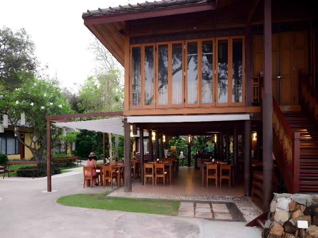 Baan Talay Dao Resort HHQ Extérieur photo