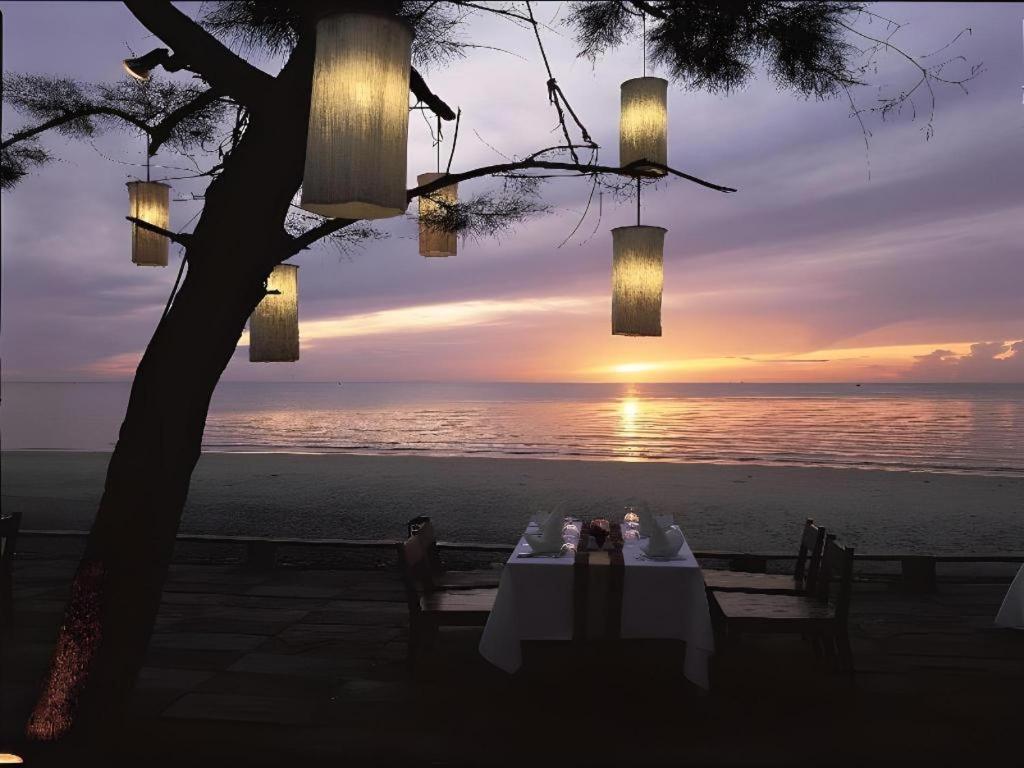 Baan Talay Dao Resort HHQ Extérieur photo
