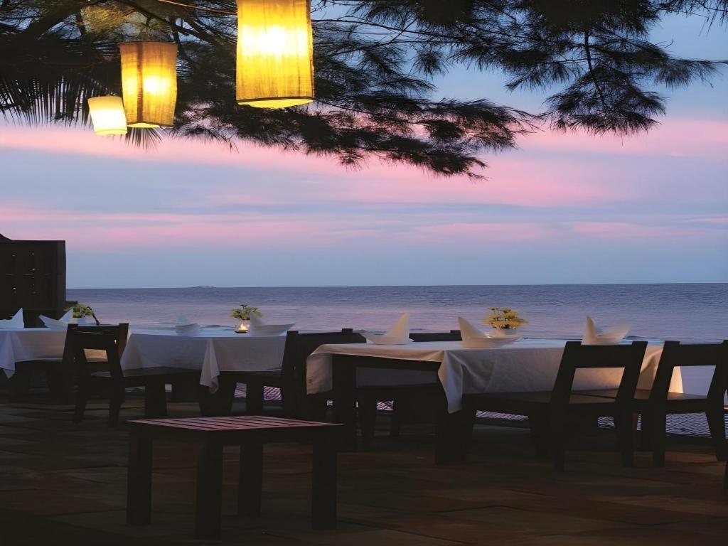 Baan Talay Dao Resort HHQ Extérieur photo
