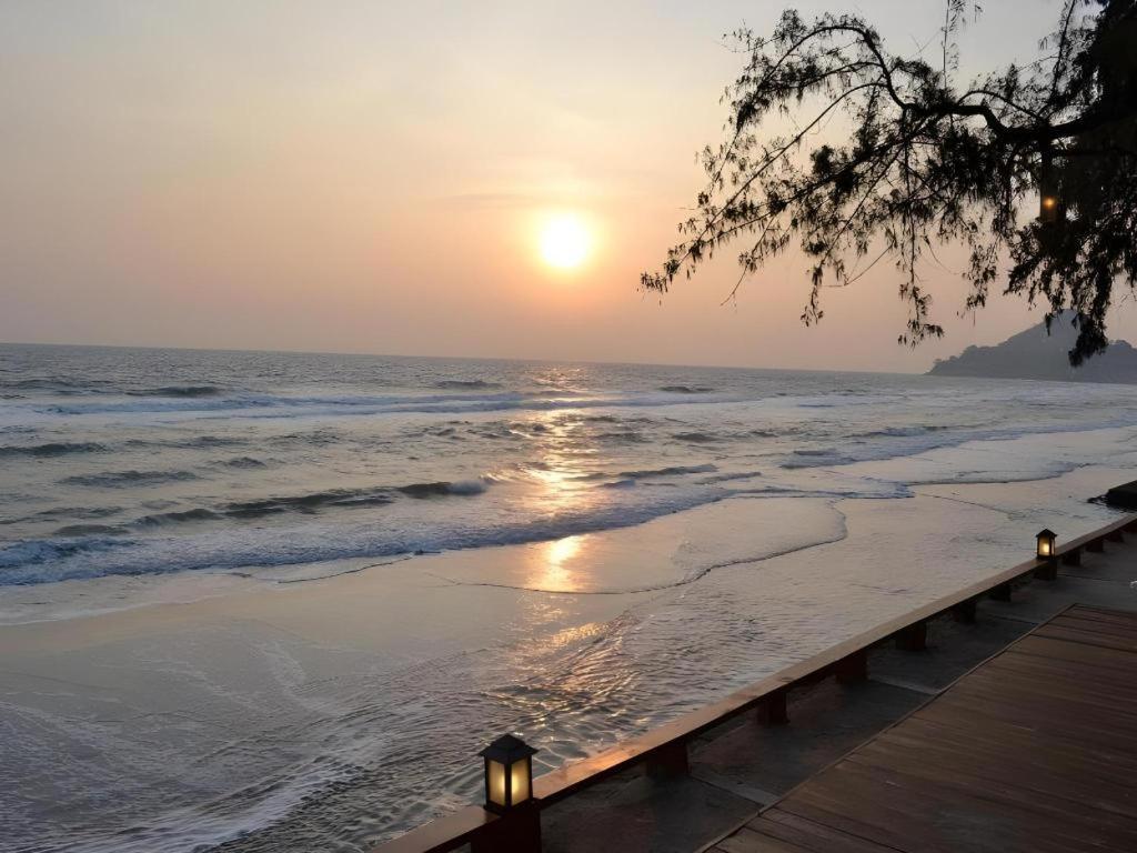 Baan Talay Dao Resort HHQ Extérieur photo
